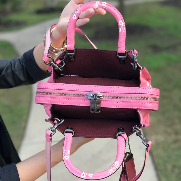 New coach pink floral leather 1941 Rouge 25 - Picture 4 of 8